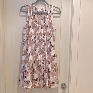 Club Monaco size 10 100% silk